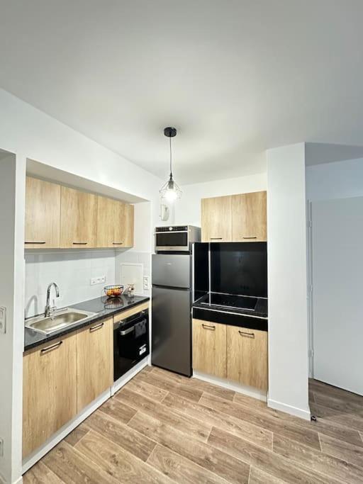 Apartamento Cosy House A 6 Min Du Rer A Et Psa Carrières-sous-Poissy Exterior foto